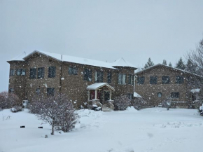 Bear Mountain Lodge. 560 Acre Wooded Estate.